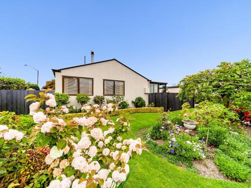 1 Atherfold Crescent, Pirimai