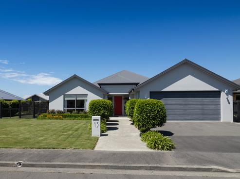 15 Parkdale Close, Allenton