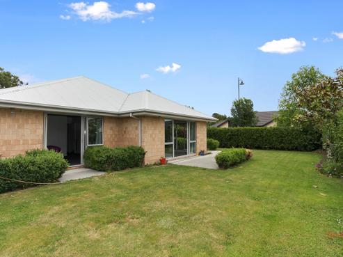 22 Bernice Crescent, Yaldhurst