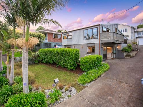 2/9 Hythe Terrace, Mairangi Bay