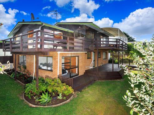 16 Marina View Drive, West Harbour