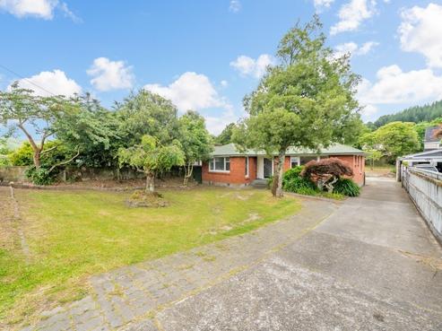 11 Montgomery Crescent, Clouston Park