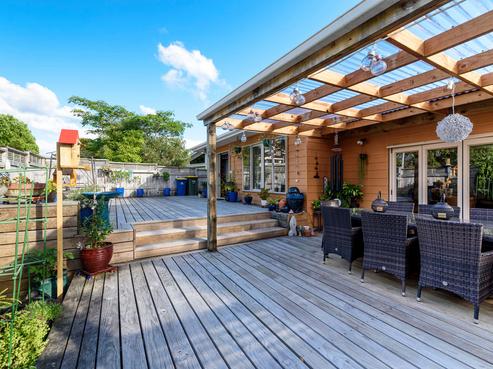 79 Stapleford Crescent, Browns Bay