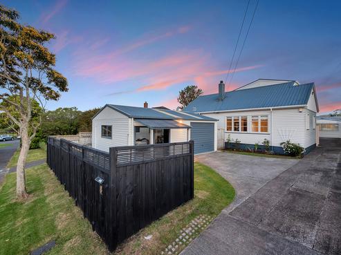 8 Daventry Street, Waterview