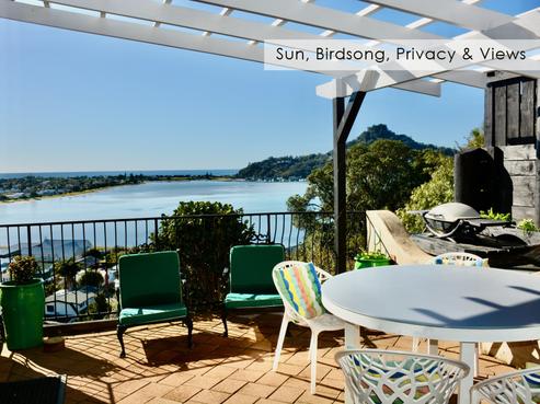 16 Pine Grove, Tairua