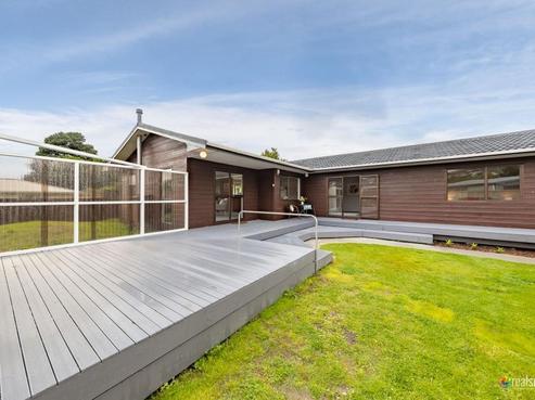 16A Tennyson Street, Trentham