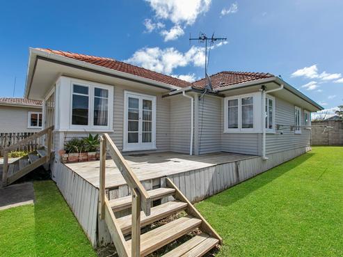 1596 Great North Road, Waterview