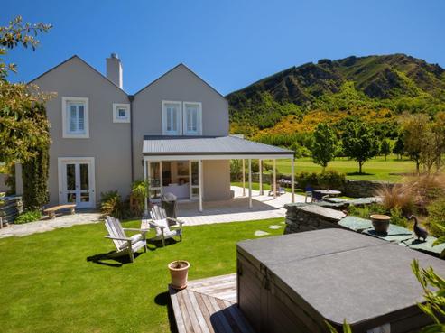 2 Streamside Lane, Arrowtown