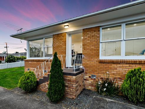 1/21 East Coast Road, Milford