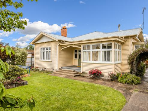 8 Douglas Road, Amberley