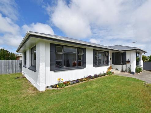 9 Manapouri Street, Strathern