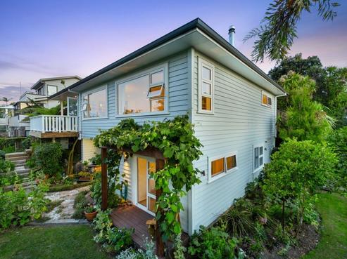 1 Manuwai Road, Torbay