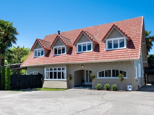112 Willowpark Road South, Hastings