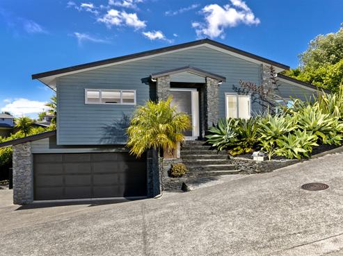 20 Carol Lee Place, Albany Heights