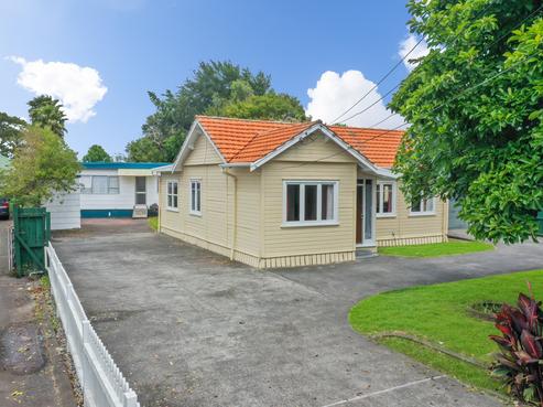 25 Manuroa Road, Takanini