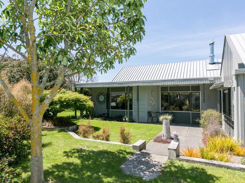 2 Matthews Place, Taradale