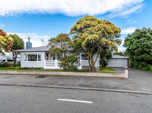 97 The Esplanade, Westshore