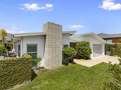 5 Ashwick Terrace, Huntington