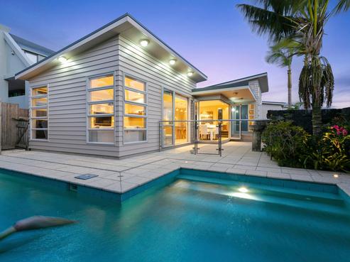 7 Vaughan Crescent, Murrays Bay