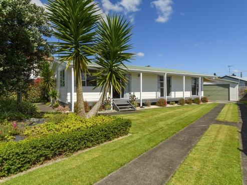154 Poike Road, Poike