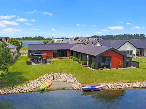 37 Ludlow Drive, Huntingdon/Lake Hood