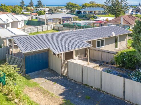 44 Manuka Street, Castlecliff