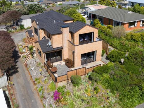 17 Pine Ridge Terrace, Waikanae Beach