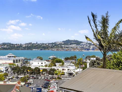 8/66 Victoria Road, Devonport