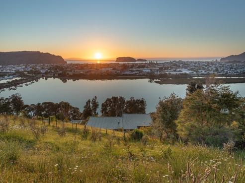 25 Manuka Drive, Whangamata