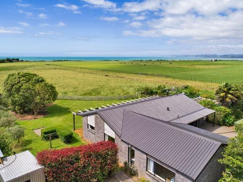 787 Main North Road, Waitara