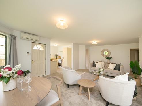 6 Sovereign Court, West End
