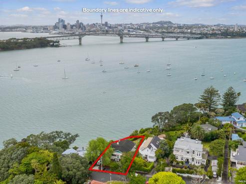 13 Awanui Street, Birkenhead