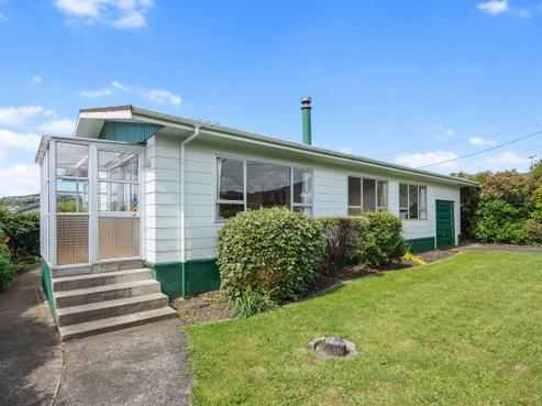 1/6 Louisson Avenue, Stoke