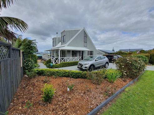16 Kawau View Road, Snells Beach