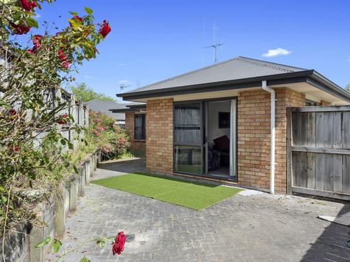 6E Jones Crescent, Melville