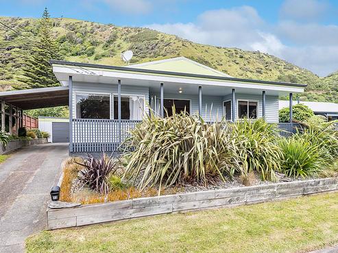 73 Ames Street, Paekakariki