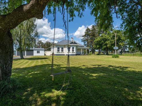 102 Pioneer Road, Tahuna