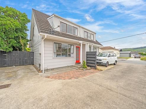2/6 Richmond Street, Petone