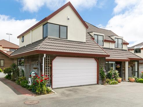 5 Scorian Close, Karori