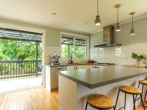 65 Mount View Drive, Mangakakahi