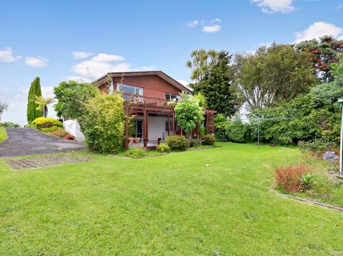 108 Sunset Road, Unsworth Heights