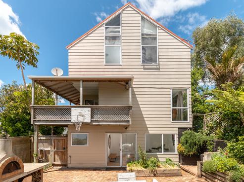 6B Waratah Street, Birkenhead