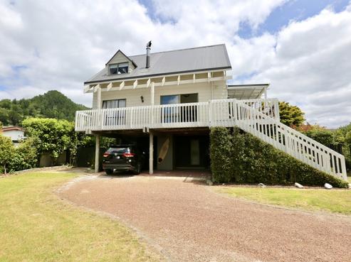 218 Vista Paku, Pauanui