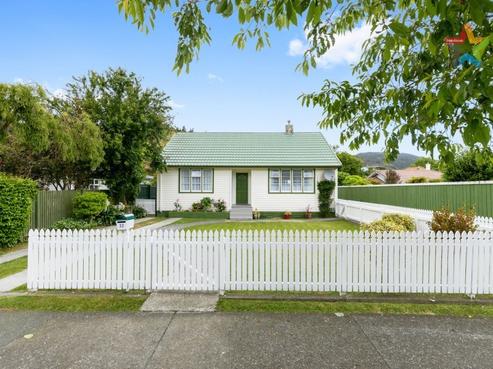 32 Naenae Road, Naenae
