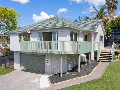 2/66 Gosford Drive, Botany Downs