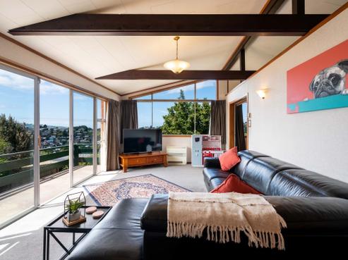 16 Hastings Street, Wakari