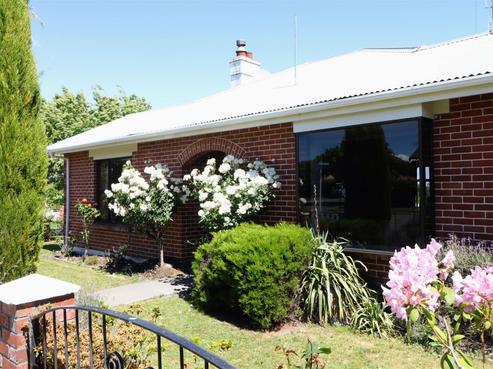 20 Hill View Crescent, Highfield