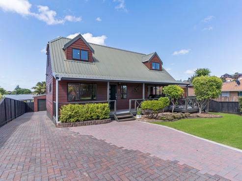 6 Channing Crescent, Botany Downs