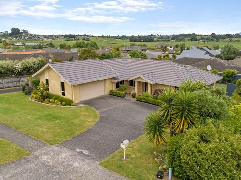 67 Ayrshire Drive, Grandview Heights