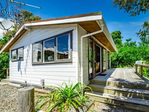 36 William Street, Waikanae Beach